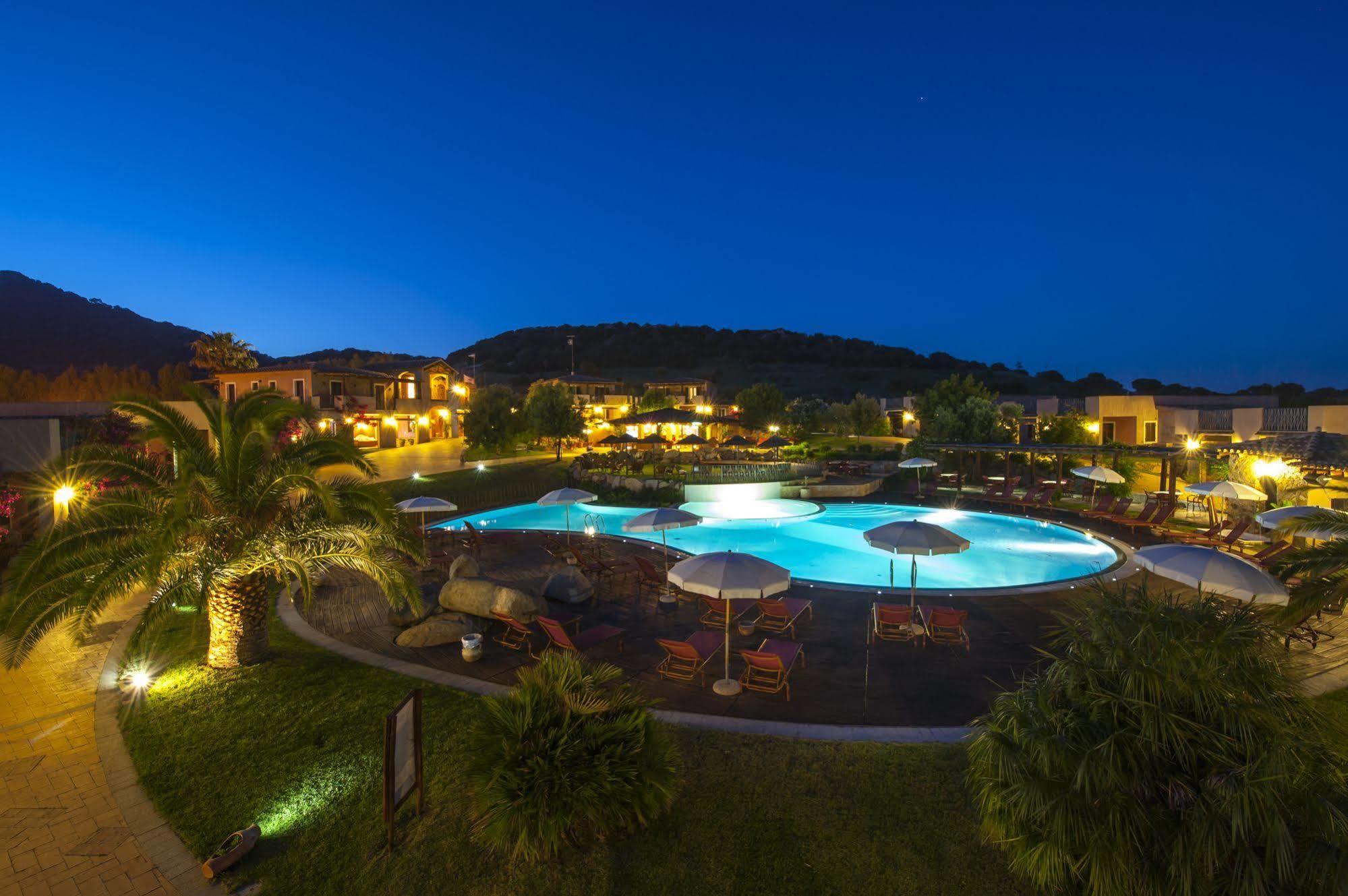 Aparthotel S'incantu